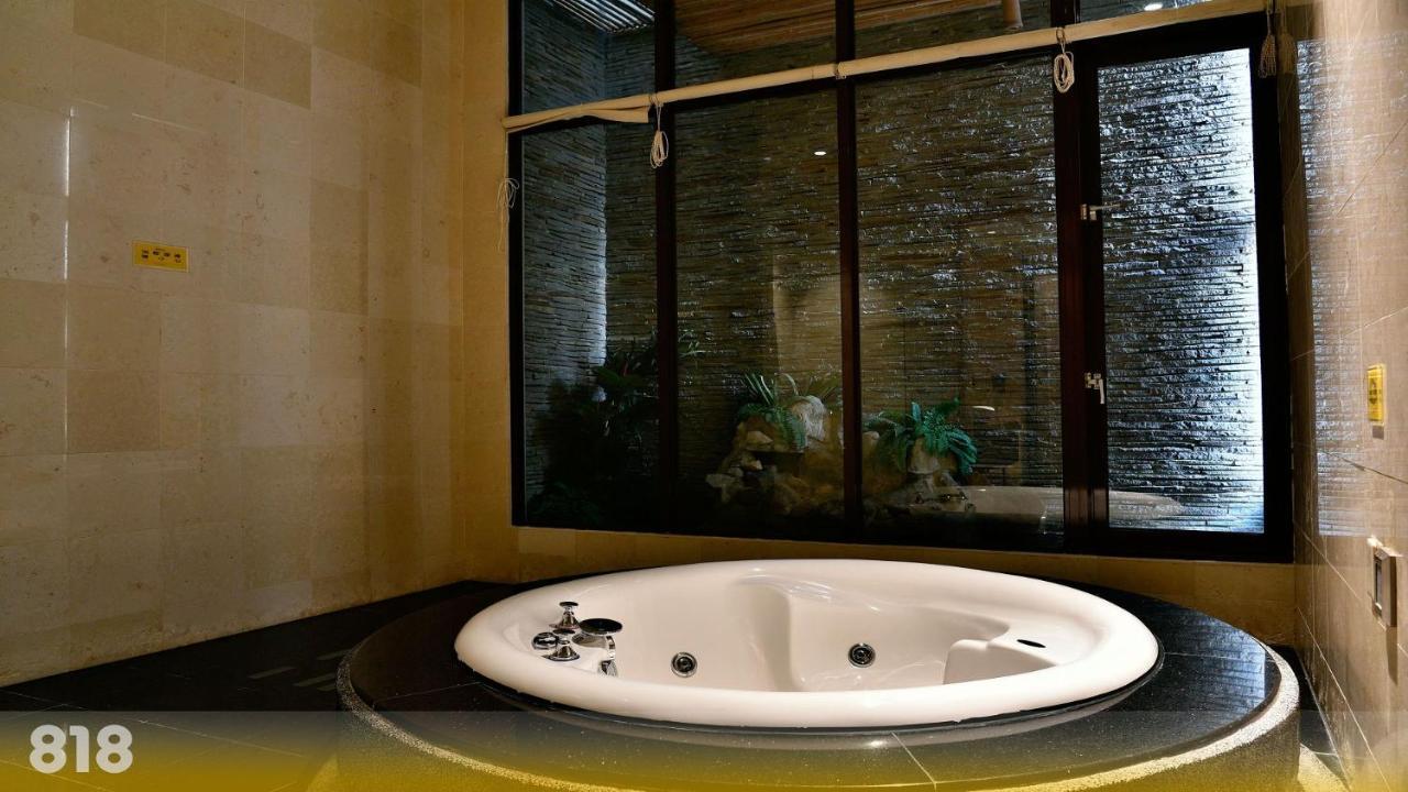 Wehome Motel Tainan Zewnętrze zdjęcie