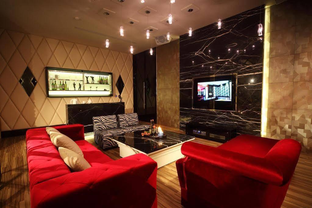 Wehome Motel Tainan Zewnętrze zdjęcie