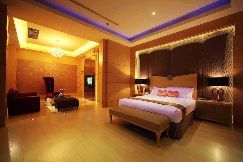 Wehome Motel Tainan Zewnętrze zdjęcie